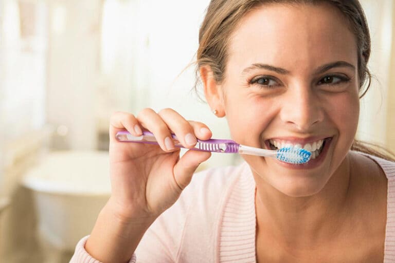 Proceso de alineación dental con alineadores invisibles