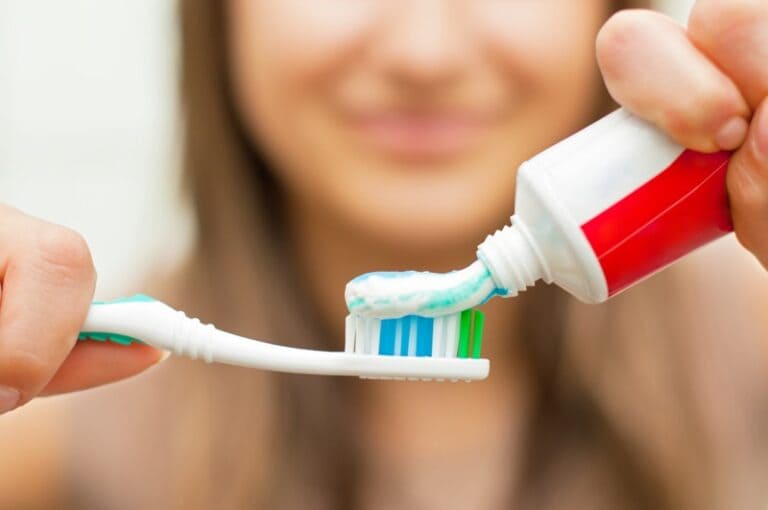 Proceso de alineación dental con alineadores invisibles