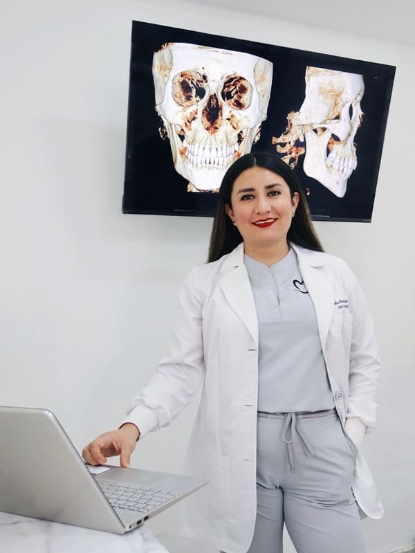 Dra. Gabriela Juárez